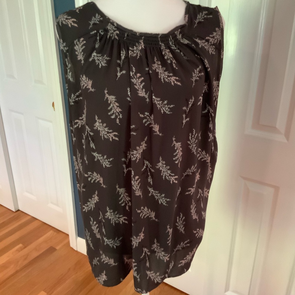 Black Sleeveless Top with Leaf Print